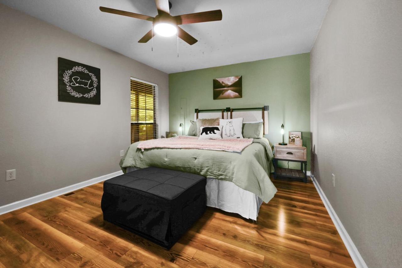Private Mountain Cabin, Hot Tub Escape In The Smokies, With The View Sevierville Luaran gambar