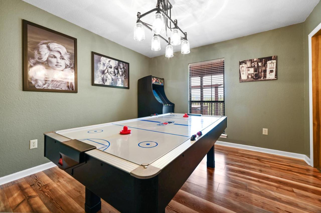 Private Mountain Cabin, Hot Tub Escape In The Smokies, With The View Sevierville Luaran gambar