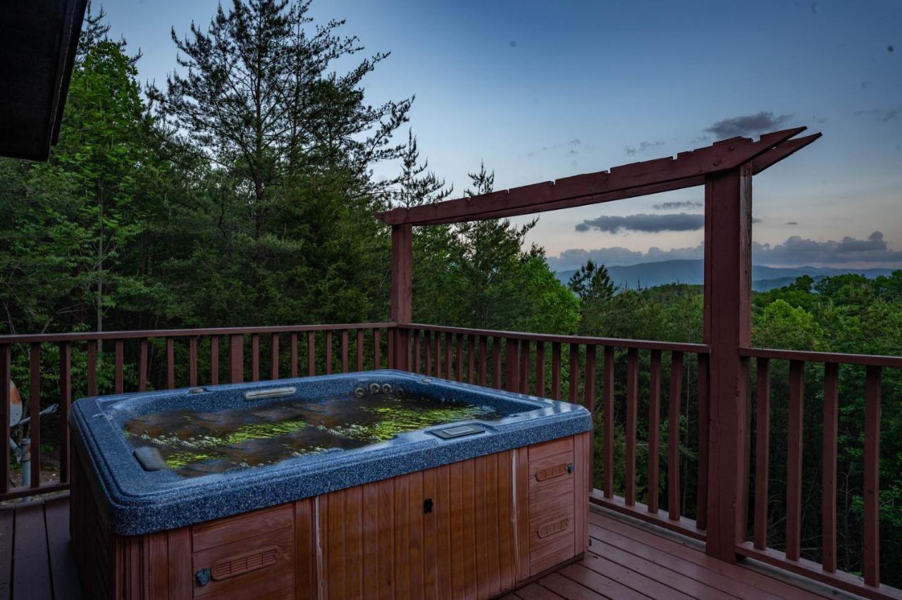 Private Mountain Cabin, Hot Tub Escape In The Smokies, With The View Sevierville Luaran gambar