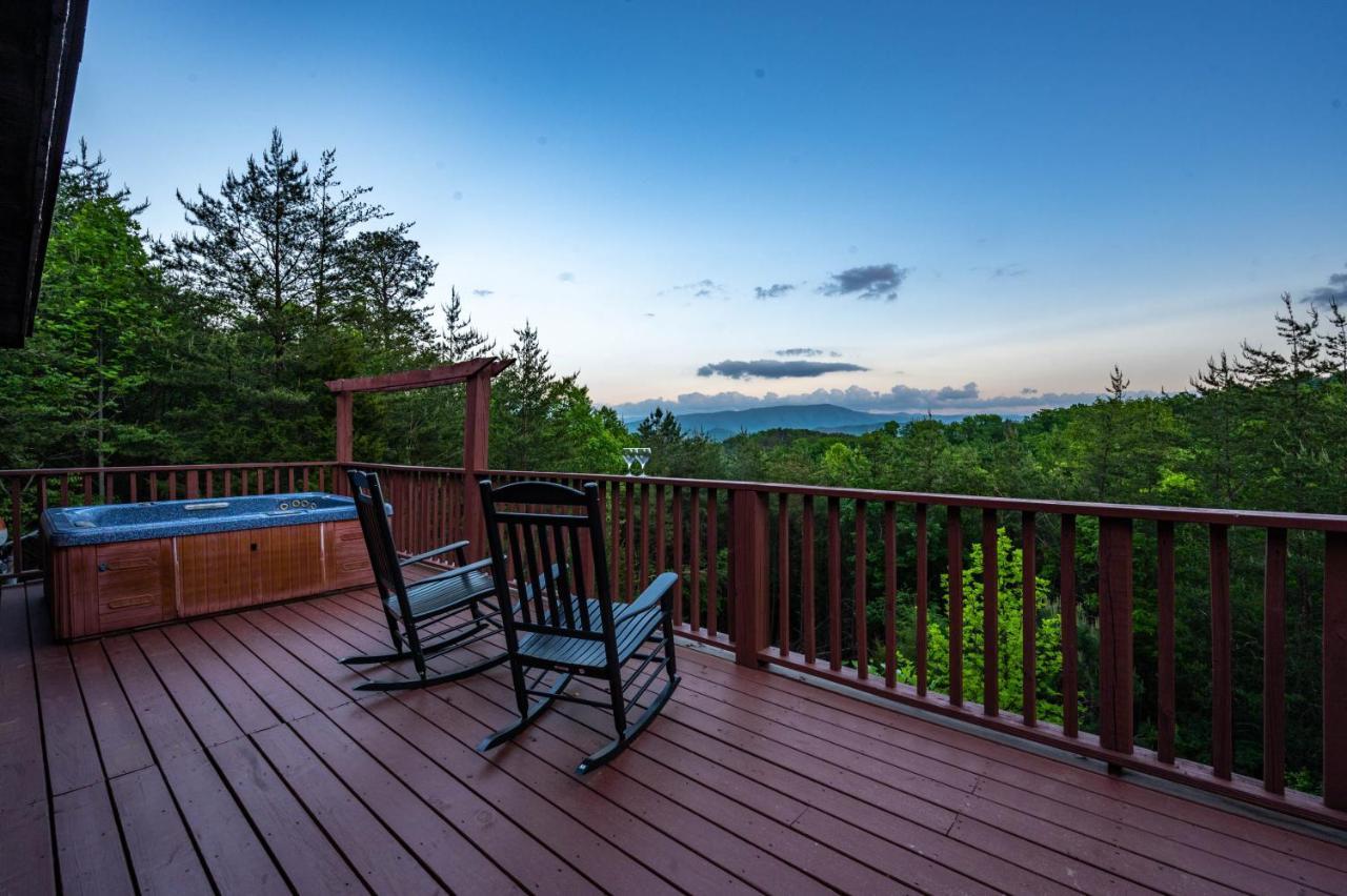 Private Mountain Cabin, Hot Tub Escape In The Smokies, With The View Sevierville Luaran gambar