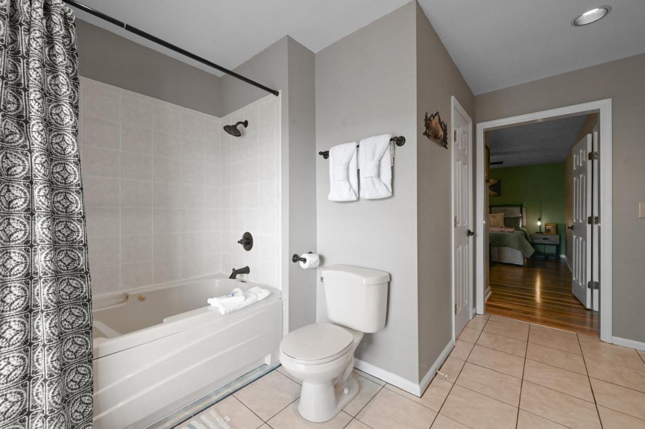 Private Mountain Cabin, Hot Tub Escape In The Smokies, With The View Sevierville Luaran gambar