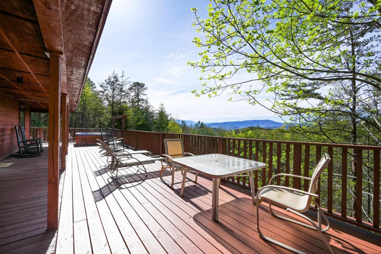 Private Mountain Cabin, Hot Tub Escape In The Smokies, With The View Sevierville Luaran gambar